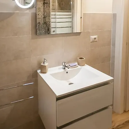 Lingotto Bijoux * تورينو